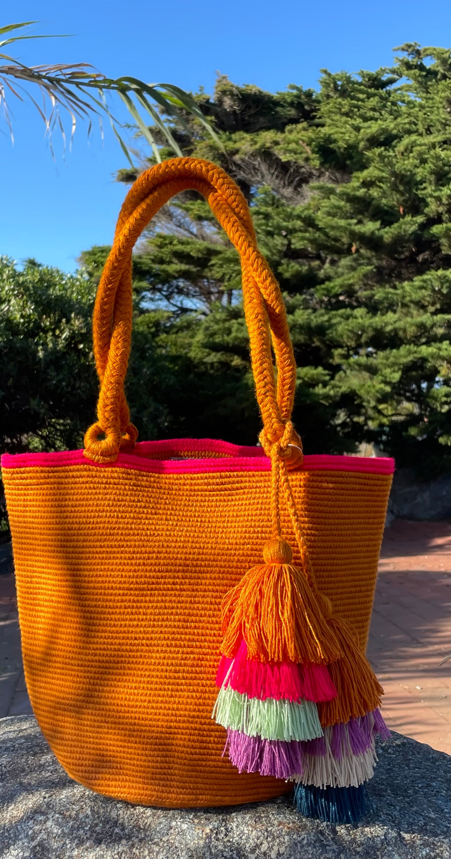 WAYUU SHOULDER BAG