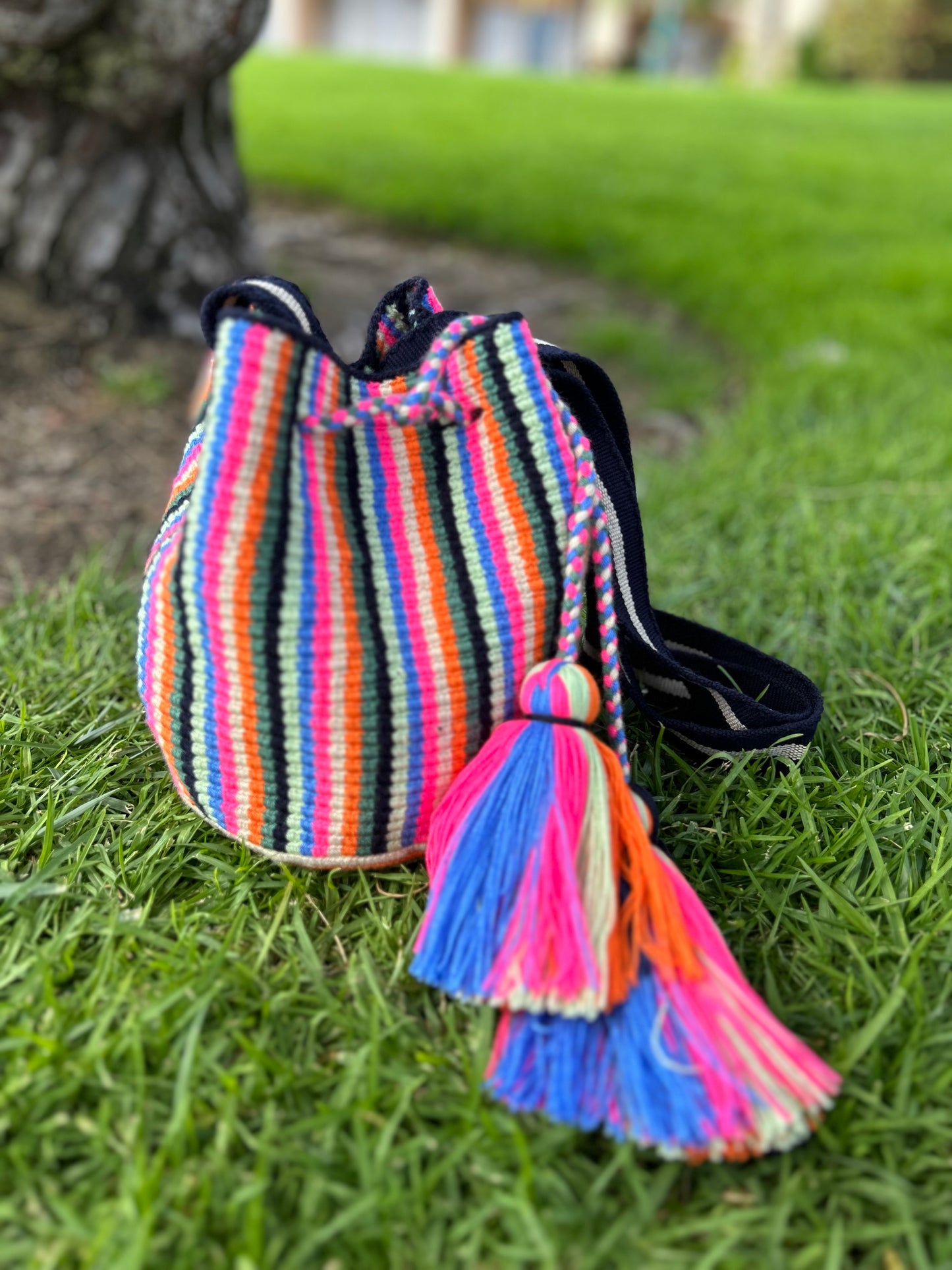 MEDIUM WAYUU BAG