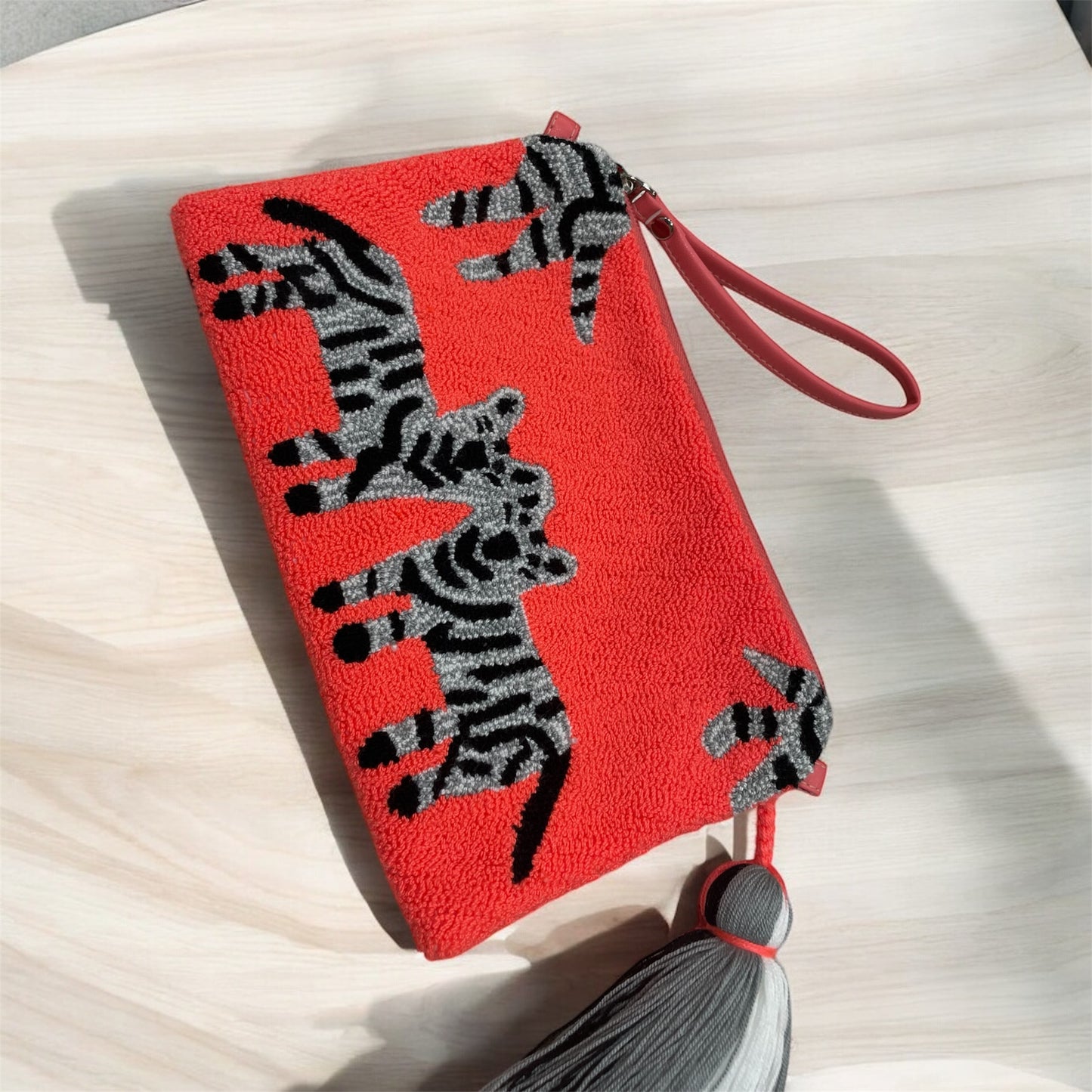 ZEBRA CLUTCH