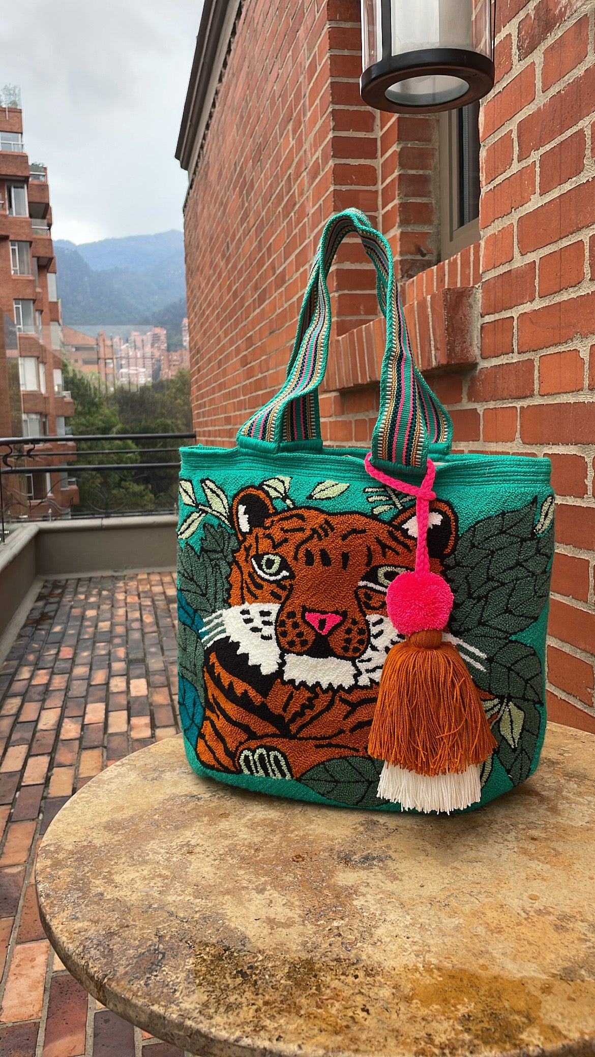 HAPPY TIGER WAYUU TOTE