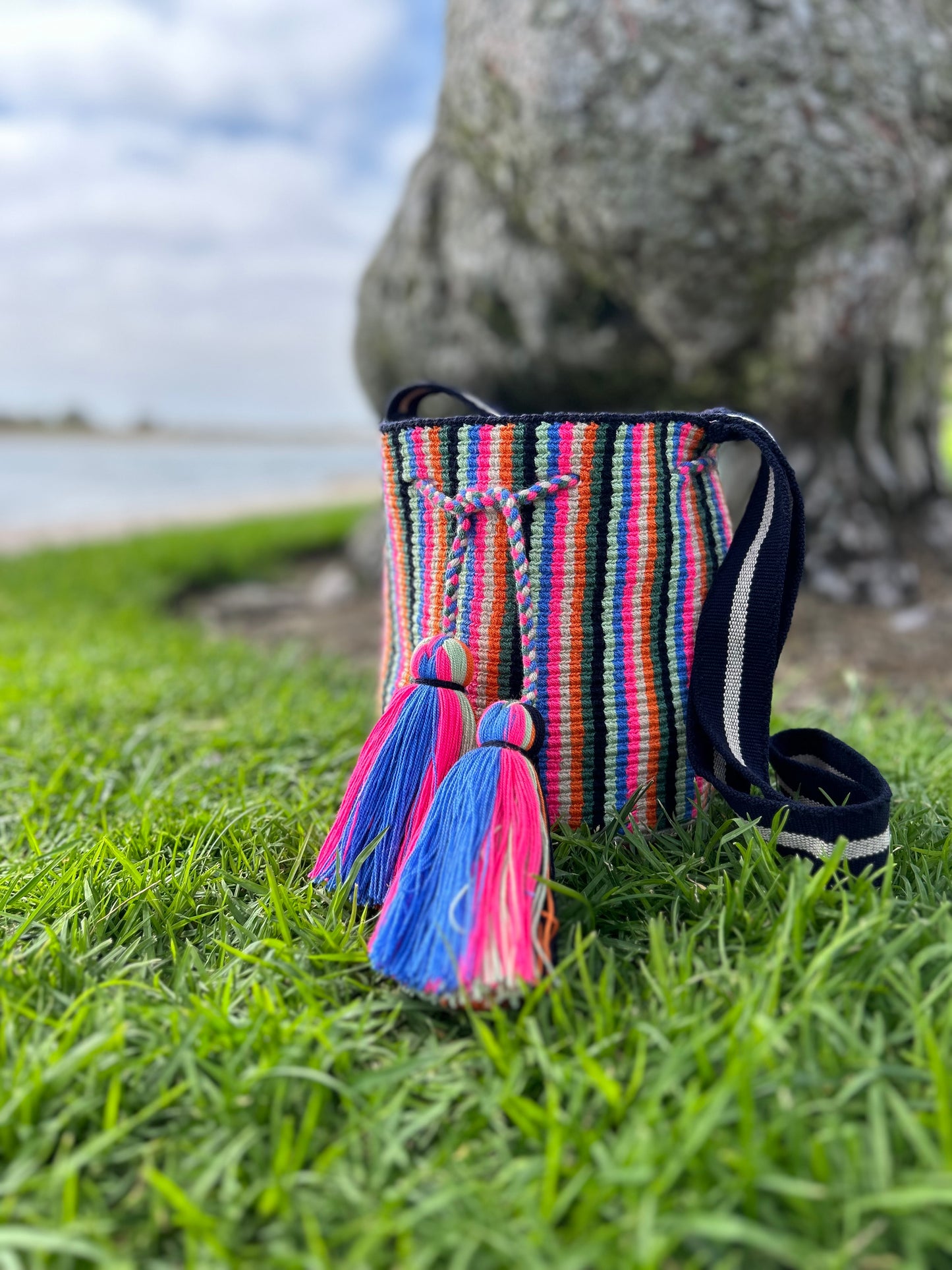 MEDIUM WAYUU BAG